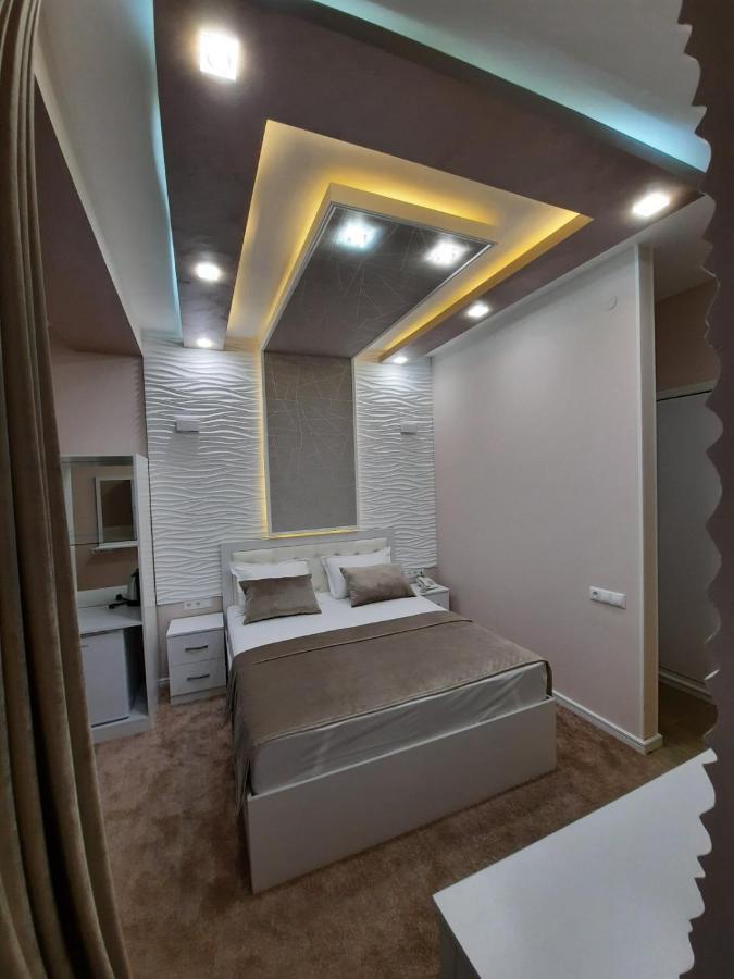 Hotel The Land Of Ararat Erevan Esterno foto