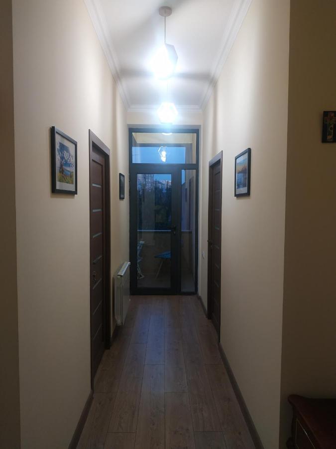 Hotel The Land Of Ararat Erevan Esterno foto